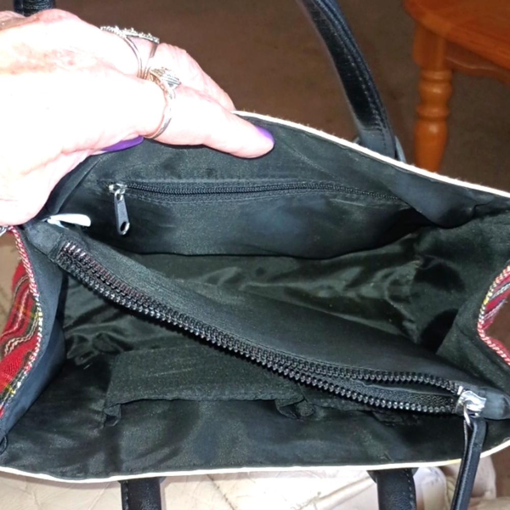 Purse - Picture 5 of 8